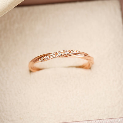 A Unique And Simple Ring, Fashionable And Elegant Women's Ring, Crown Fashion Couple Ring For Engagement And Wedding, A Stylish Accessory For Women, A Perfect Gift For Family, Friends, And Girls.