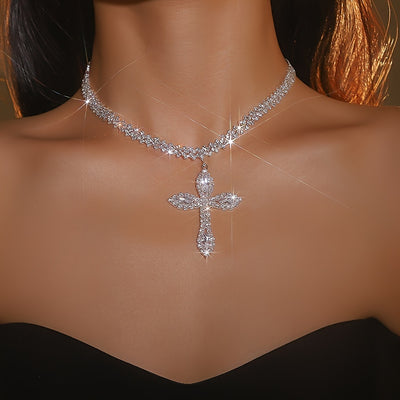 Luxury Sparkle Full Of Rhinestones Cross Pendant Necklace Silver Color Religious Neck Jewelry Gift