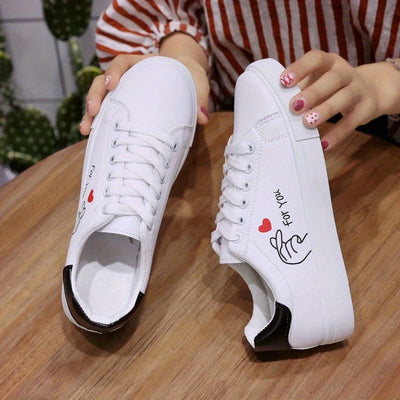 Women's Kawaii Heart Pattern Sneakers, Casual Lace Up Outdoor Shoes, Lightweight Low Top Shoes