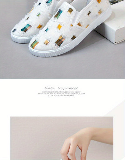 Women's Simple Canvas Shoes, Casual Slip On Outdoor Shoes, Comfortable Low Top Sneakers