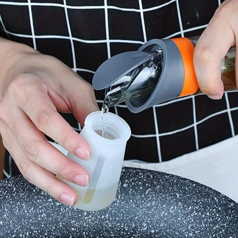 1pc Silicone Basting Brush with Integrated Oil Dispenser, Food Grade, Durable Kitchen Tool, with Oil Dispenser for BBQ, Roasting, And Baking