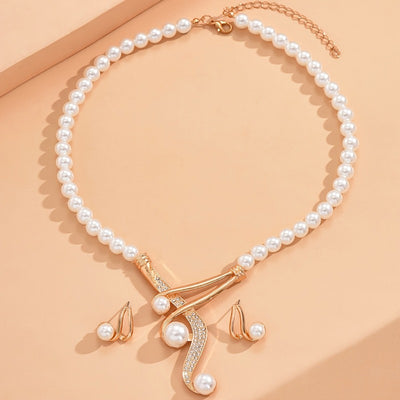 A Necklace and A Pair of Earrings, Imitation Pearl Necklace and Earrings, Bridal Banquet Sexy Imitation Pearl Necklace