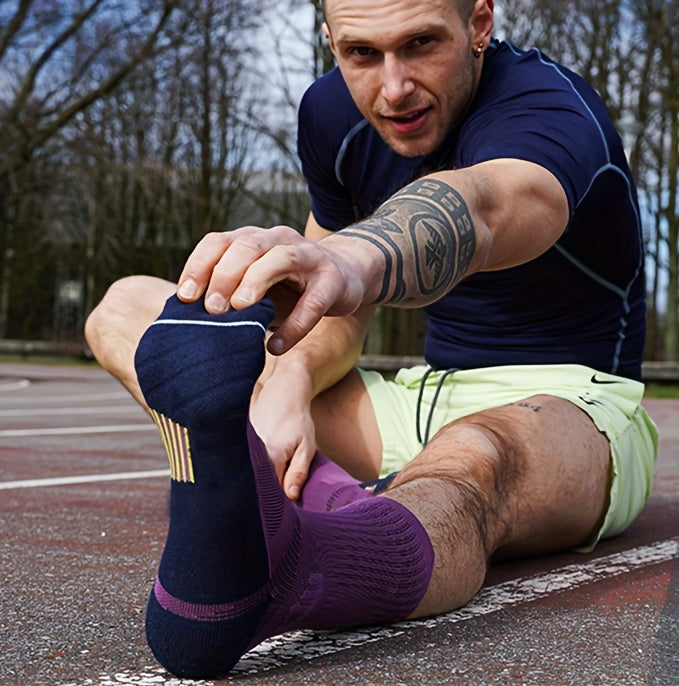 3/6/10 Double Large Size Thick Autumn And Winter Warm Pressure Relief Shockproof Non-Slip Sports Socks for Basketball, Football, Running, And Hiking for Men