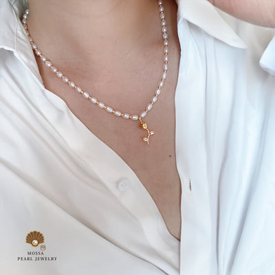 Elegant Freshwater Pearls Rose Necklace for Teenager - Bohemian Style, Perfect Gift for Mom, Best Friend, or Girlfriend, Includes Gift Box, Ideal for Parties, Music Festivals, and Special Occasions, Festive Gift Item|Bohemian