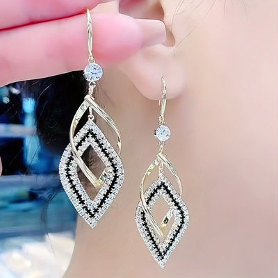 A Pair of Stylish And Exquisite Double-Layer Hollow Diamond-Shaped Sparkling Synthetic Zirconia Drop Earrings, Featuring a Sexy And Elegant Style, Made of Alloy, Suitable for Women'S Daily Wear, Perfect As a Gift for Her.