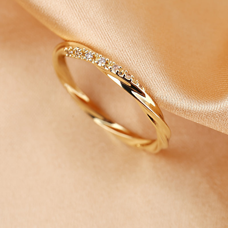 A Unique And Simple Ring, Fashionable And Elegant Women&