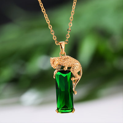 1pc Stylish Leopard Print Pendant Necklace - Bold Animal Design with Golden-Tone Copper, Synthetic Stone Accent, Perfect for Weddings & Formal Events, Ideal Gift for Men and Women, Formal Jewelry|Bold Statement Piece|Golden-T