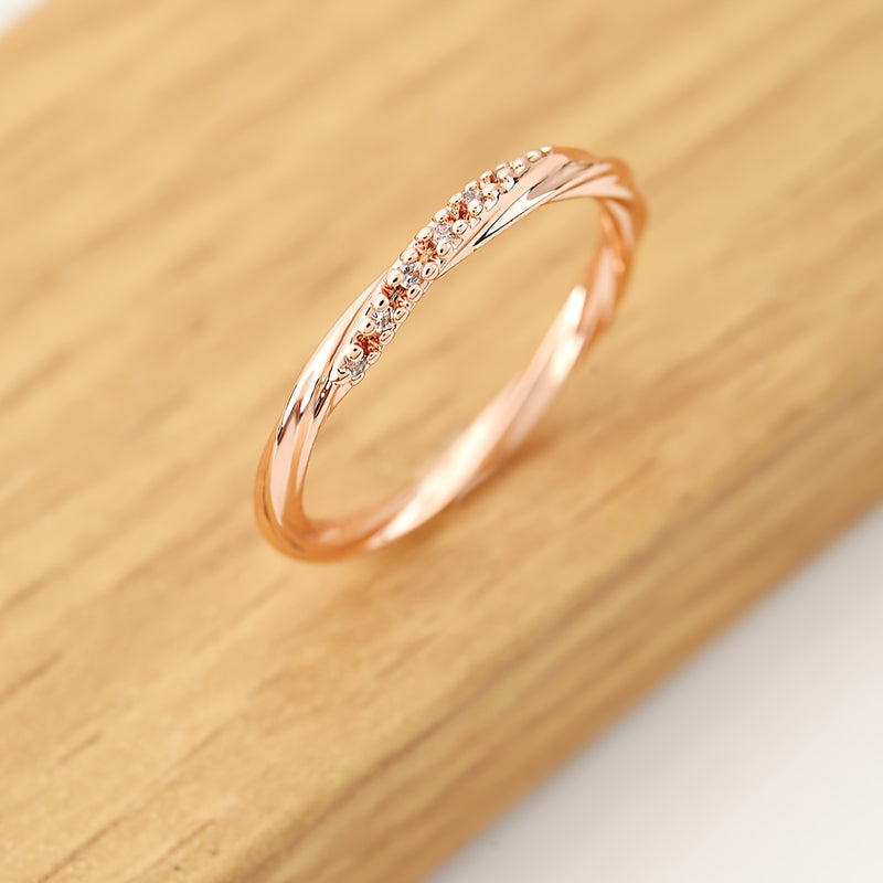 A Unique And Simple Ring, Fashionable And Elegant Women&