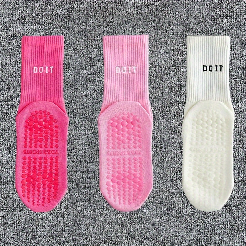 3/7 Pairs Anti-slip Letter Graphic Socks, Sports & Breathable Fitness Yoga Pilates Mid Tube Socks, Women&