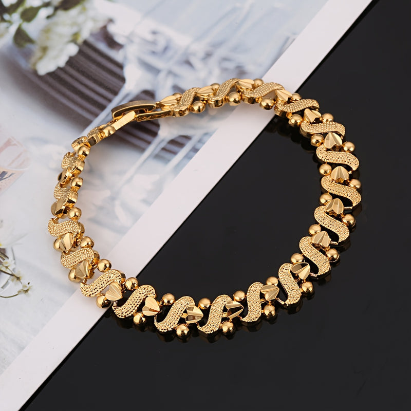 Elegant 24K Golden Plated Heart Charm Bracelet, Boho Style Alloy Jewelry for Women, Daily Wear, African Dubai Inspired Gift, All Season Accessory