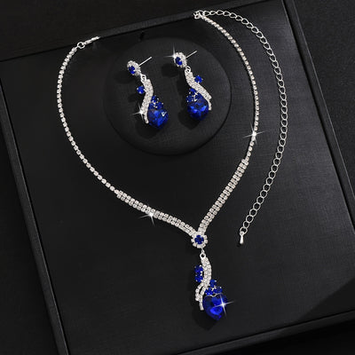 One Necklace + One Pair of Earrings Two-Piece Set Love Heart Necklace and Earrings Wedding Jewelry Suitable for Dress Banquet Wear