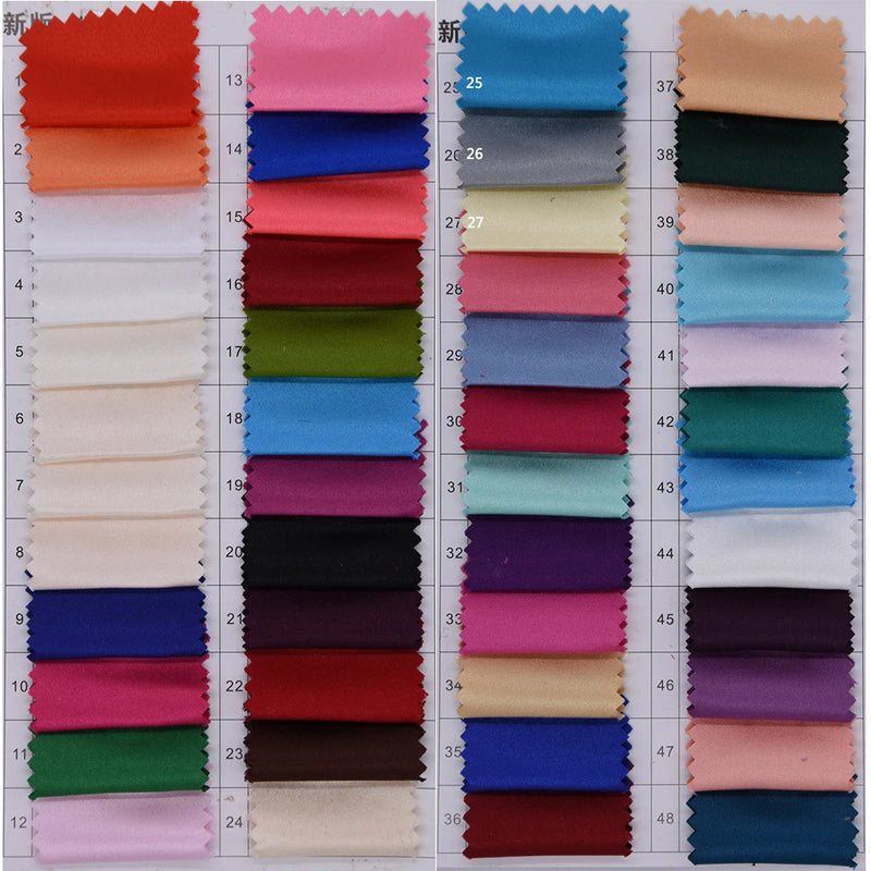 فساتين وصيفات العروس طويلة ومحتشمة باللون الرمادي بأكمام قصيرة من الدانتيل والتول وفتحة رقبة شفافة وفستان رسمي لحفلات الزفاف