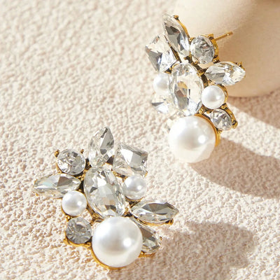 أقراط لؤلؤية فاخرة مرصعة بأحجار الراين بتصميم فرنسي عتيق أنيق، أقراط متينة بتصميم نبيل، إكسسوارات أذن من الزركون الثمين