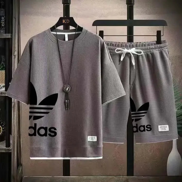 مجموعة ملابس رياضية رجالية جديدة لصيف 2025، مجموعة مكونة من قطعتين من تي شيرت + شورت عصري للرجال غير رسمي لكرة السلة