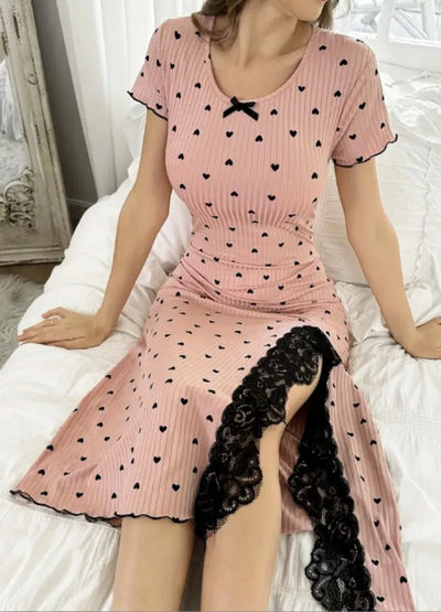 بيجامات نسائية مضلعة مطبوعة على شكل قلب بأكمام قصيرة وقميص نوم ضيق وملابس منزلية مرنة غير رسمية وقمصان نوم