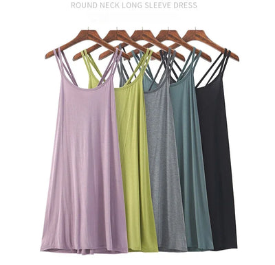 تنورة نسائية كاجوال أنيقة مثيرة مفتوحة الظهر كبيرة الحجم ذات قاعدة خلفية جميلة تنورة منزلية فضفاضة متقاطعة بأكمام طويلة