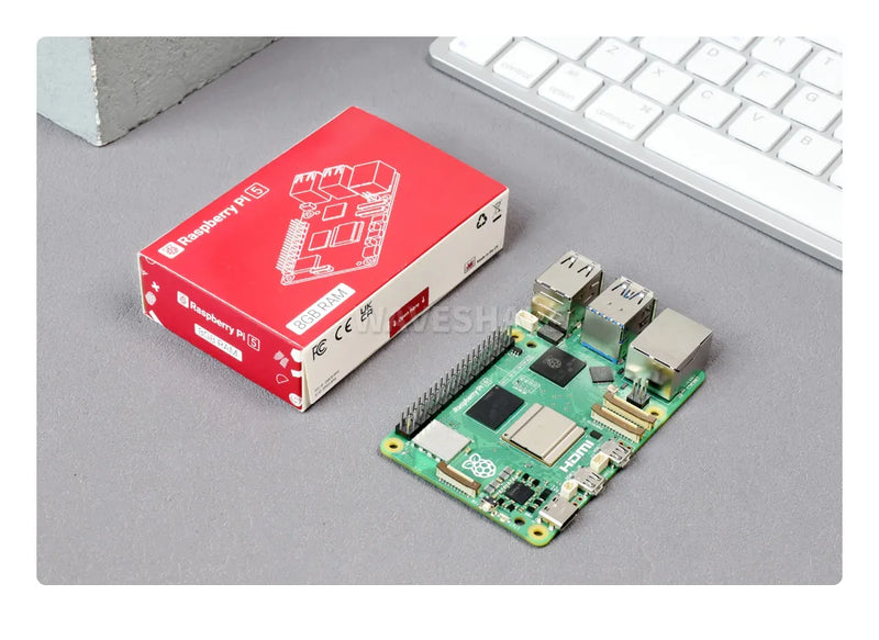 كمبيوتر Raspberry Pi 5 أحادي اللوحة 2.4 جيجاهرتز رباعي النواة 64 بت ARM Cortex-A76 4K HDMI شاشة مزدوجة 16 جيجابايت ذاكرة وصول عشوائي (RAM) واي فاي 6 BT 5.0