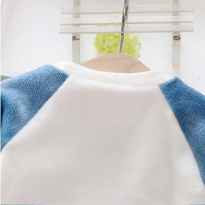 طقم بيجامات للأولاد من الصوف المرجاني بالإضافة إلى ملابس منزلية مخملية سميكة من الفلانيل للأطفال بدلة نوم شتوية دافئة مكونة من قطعتين بدلة بناتي