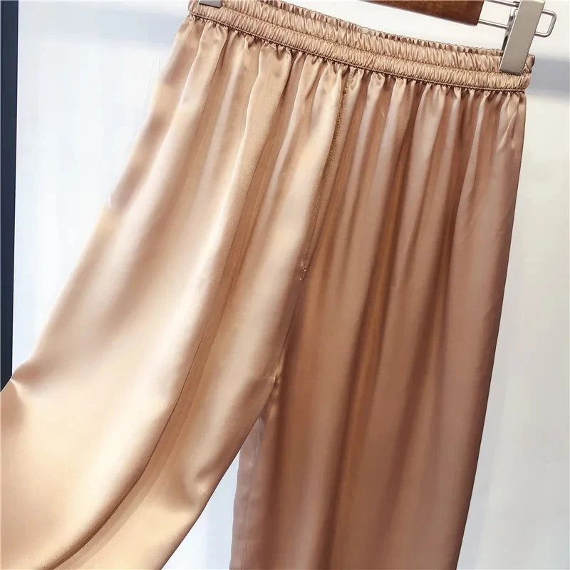 بيردسكي، قطعة واحدة من بنطلونات كابري واسعة الساق، مصنوعة من حرير التوت الطبيعي ١٠٠٪، مقاس إضافي، وخصر مرتفع. مقاس S-39