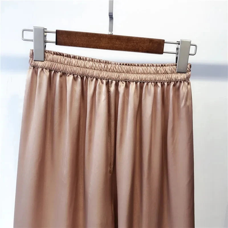 بيردسكي، قطعة واحدة من بنطلونات كابري واسعة الساق، مصنوعة من حرير التوت الطبيعي ١٠٠٪، مقاس إضافي، وخصر مرتفع. مقاس S-39