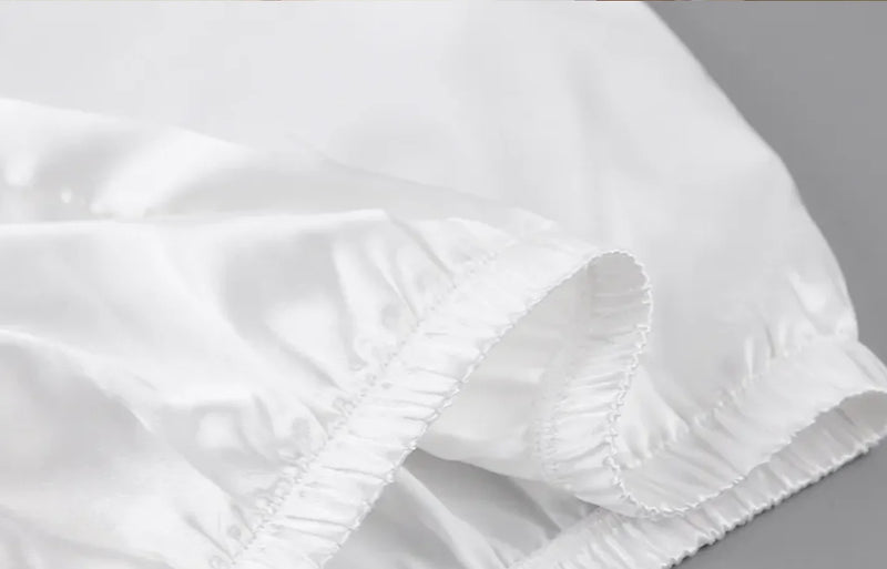 بيردسكي، قطعة واحدة من بنطلونات كابري واسعة الساق، مصنوعة من حرير التوت الطبيعي ١٠٠٪، مقاس إضافي، وخصر مرتفع. مقاس S-39