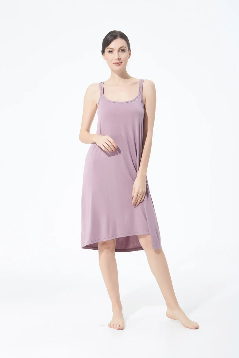 تنورة نسائية كاجوال أنيقة مثيرة مفتوحة الظهر كبيرة الحجم ذات قاعدة خلفية جميلة تنورة منزلية فضفاضة متقاطعة بأكمام طويلة