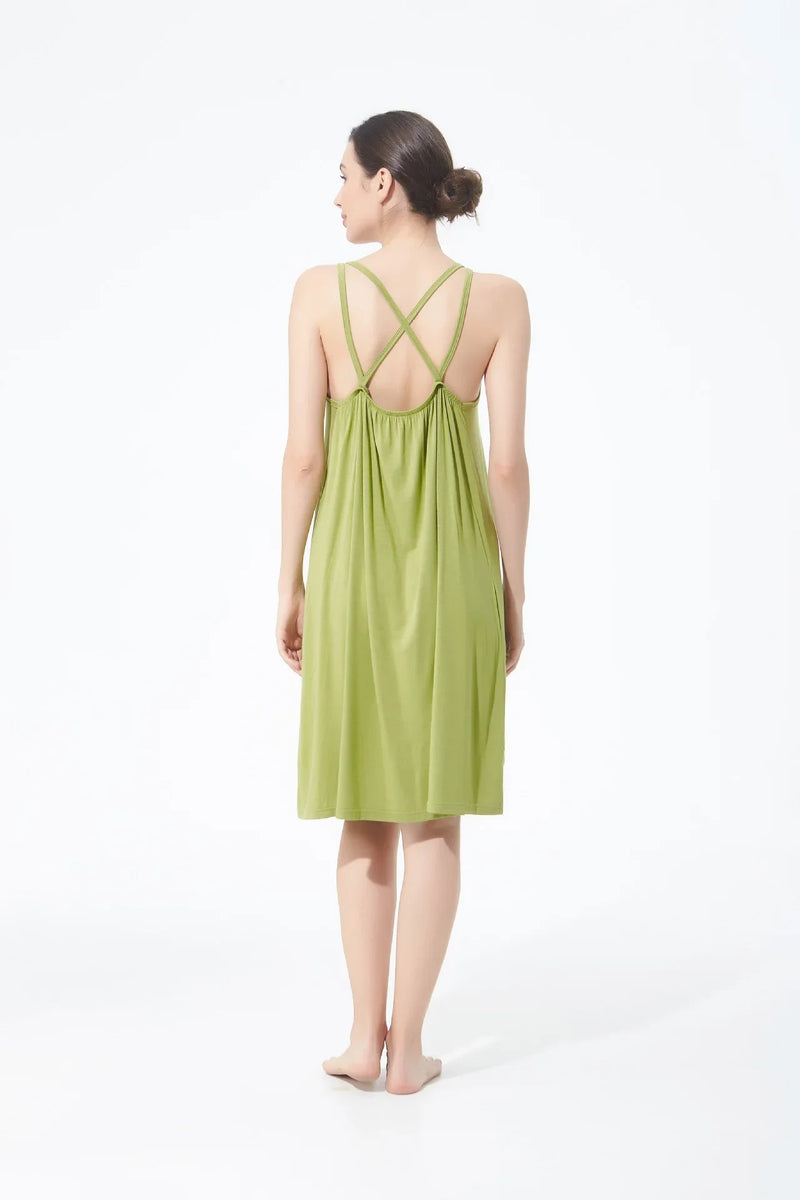 تنورة نسائية كاجوال أنيقة مثيرة مفتوحة الظهر كبيرة الحجم ذات قاعدة خلفية جميلة تنورة منزلية فضفاضة متقاطعة بأكمام طويلة