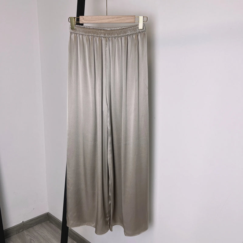 بيردسكي، قطعة واحدة من بنطلونات كابري واسعة الساق، مصنوعة من حرير التوت الطبيعي ١٠٠٪، مقاس إضافي، وخصر مرتفع. مقاس S-39