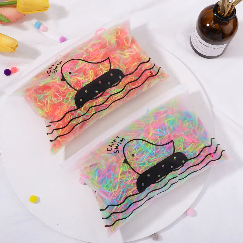 500/1000/2000 قطعة من أربطة الشعر المطاطية الملونة للاستخدام مرة واحدة للفتيات، وربطات الشعر للأطفال، وربطات ذيل الحصان، وإكسسوارات شعر الأطفال