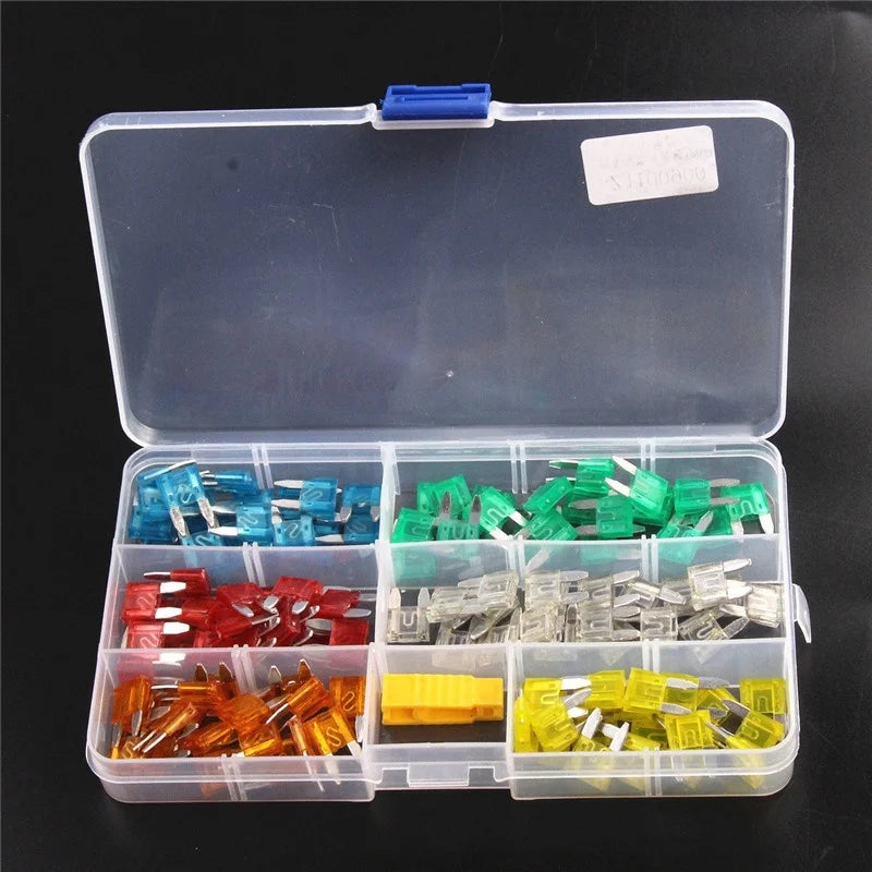 Fuse boxes come in various specifications, with 60 and 120PCS not having medium fuses, while 60PCS are packaged in bags