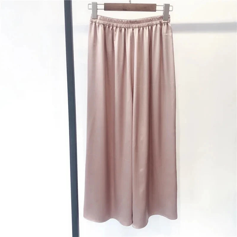 بيردسكي، قطعة واحدة من بنطلونات كابري واسعة الساق، مصنوعة من حرير التوت الطبيعي ١٠٠٪، مقاس إضافي، وخصر مرتفع. مقاس S-39