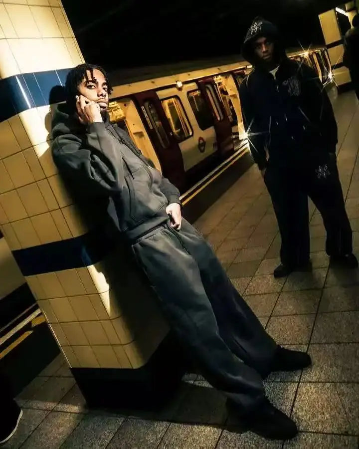 طقم سويت شيرت بقلنسوة وبنطال رياضي كاجوال بسحاب من أمريكا Y2K مكون من قطعتين، سويت شيرت هيب هوب مطرز كبير الحجم للرجال والنساء، بنطلون كاجوال