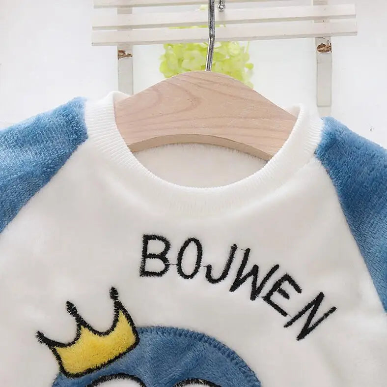 طقم بيجامات للأولاد من الصوف المرجاني بالإضافة إلى ملابس منزلية مخملية سميكة من الفلانيل للأطفال بدلة نوم شتوية دافئة مكونة من قطعتين بدلة بناتي