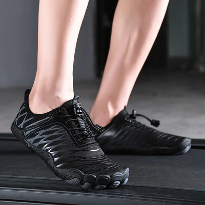 حذاء رياضي Oiaano واسع الأصابع للرجال حافي القدمين باللون الأسود للنساء حذاء رياضي للجنسين حذاء مائي للرجال مناسب للشاطئ بنعل ناعم وخفيف الوزن يسمح بمرور الهواء