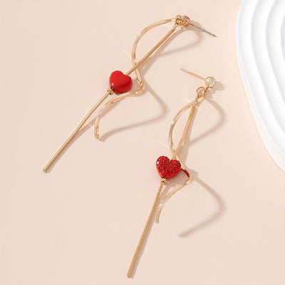 Pair of Women's S-Shaped Long Tassel Earrings, Heart-Shaped Holiday Gift Casual Attire Drop Earrings