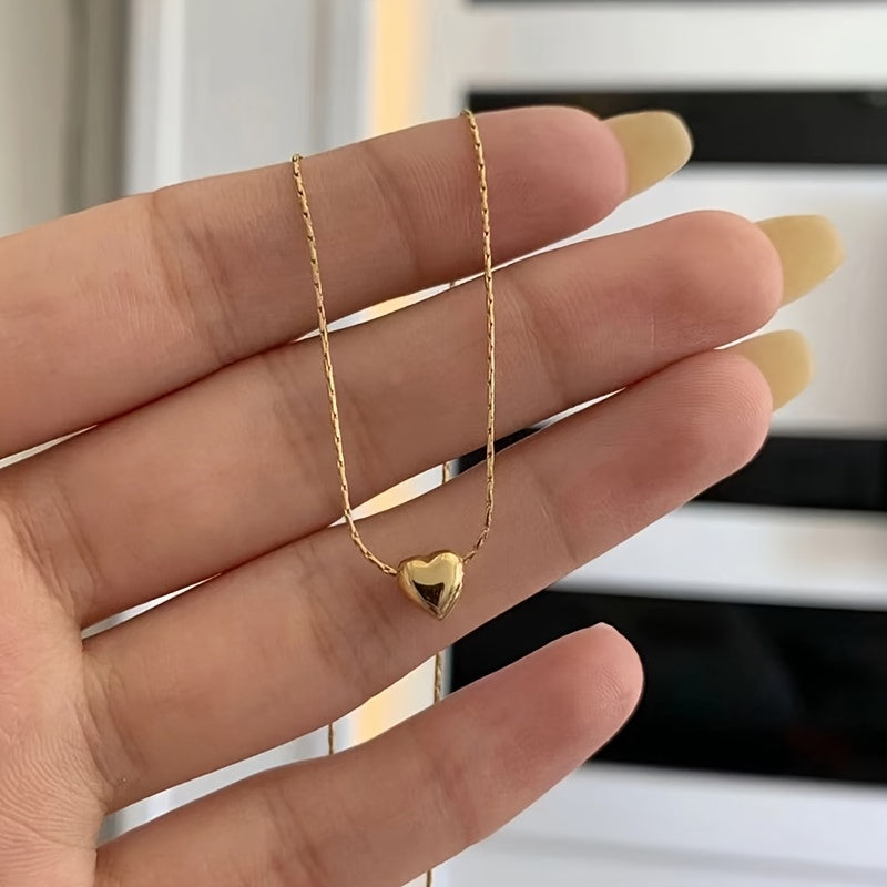 A 304 Stainless Steel Pendant Necklace With A Sweet Style, Casting Process, Delicate And Small Brushed Small Peach Heart Shape, Specially Designed For Women, Small And Extraordinary Love Treasures, Suitable For Young Ladies T