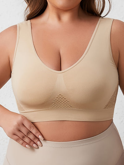 ZIMI COLLECTION Women's Plus Size High-Elasticity Sports Bra - Seamless Wireless Workout Top, Double Layer Support No Padding Needed, Non-Transparent Gym Yoga Running Bra for Everyday & Athletic Activities - All-Season Active